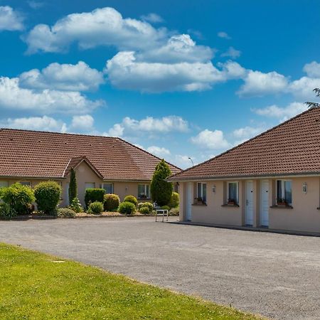 Villa Hotel Gien Bagian luar foto