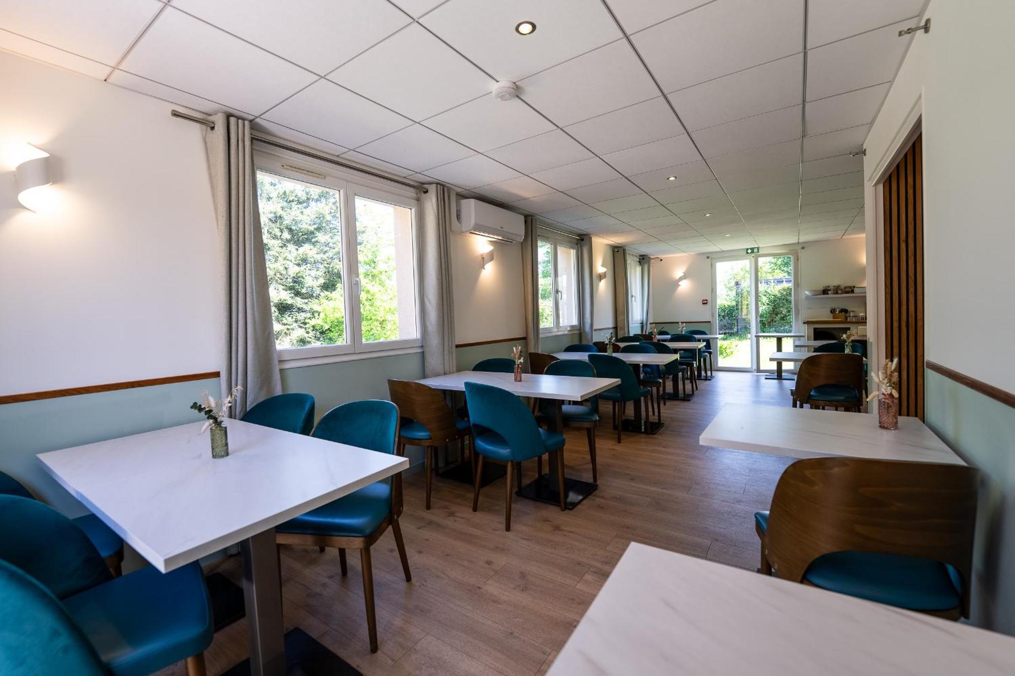 Villa Hotel Gien Bagian luar foto