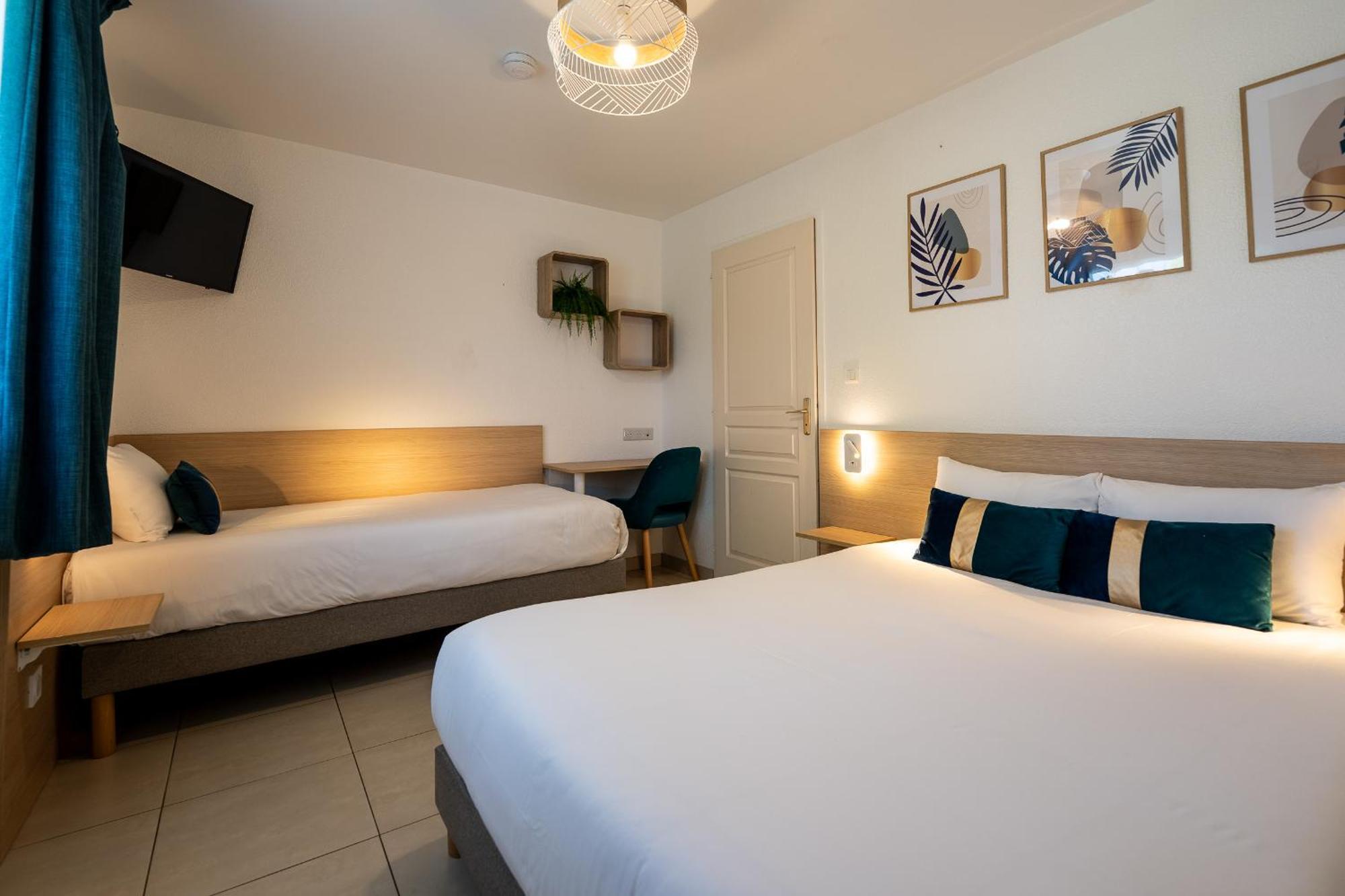 Villa Hotel Gien Bagian luar foto