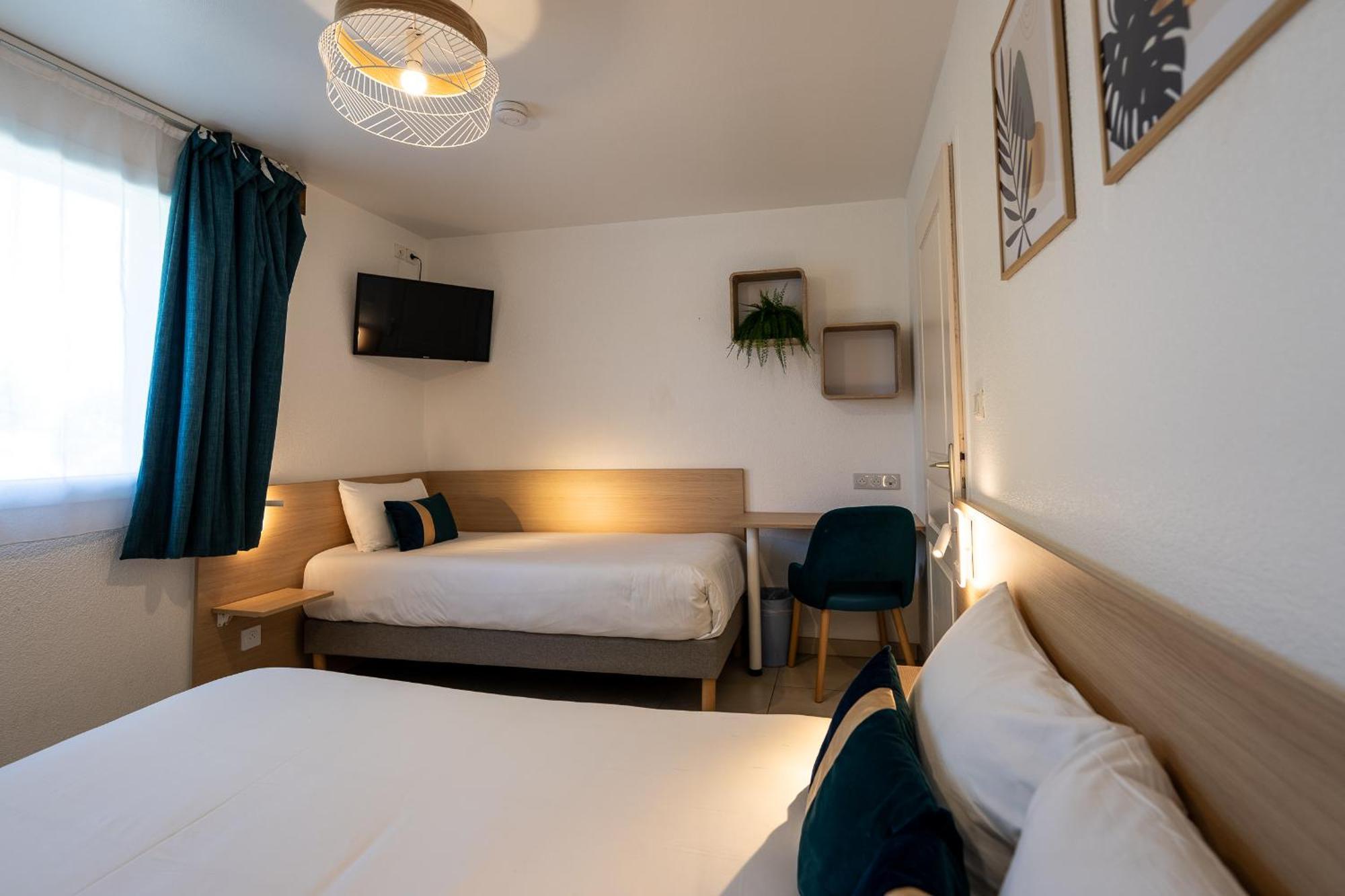 Villa Hotel Gien Bagian luar foto