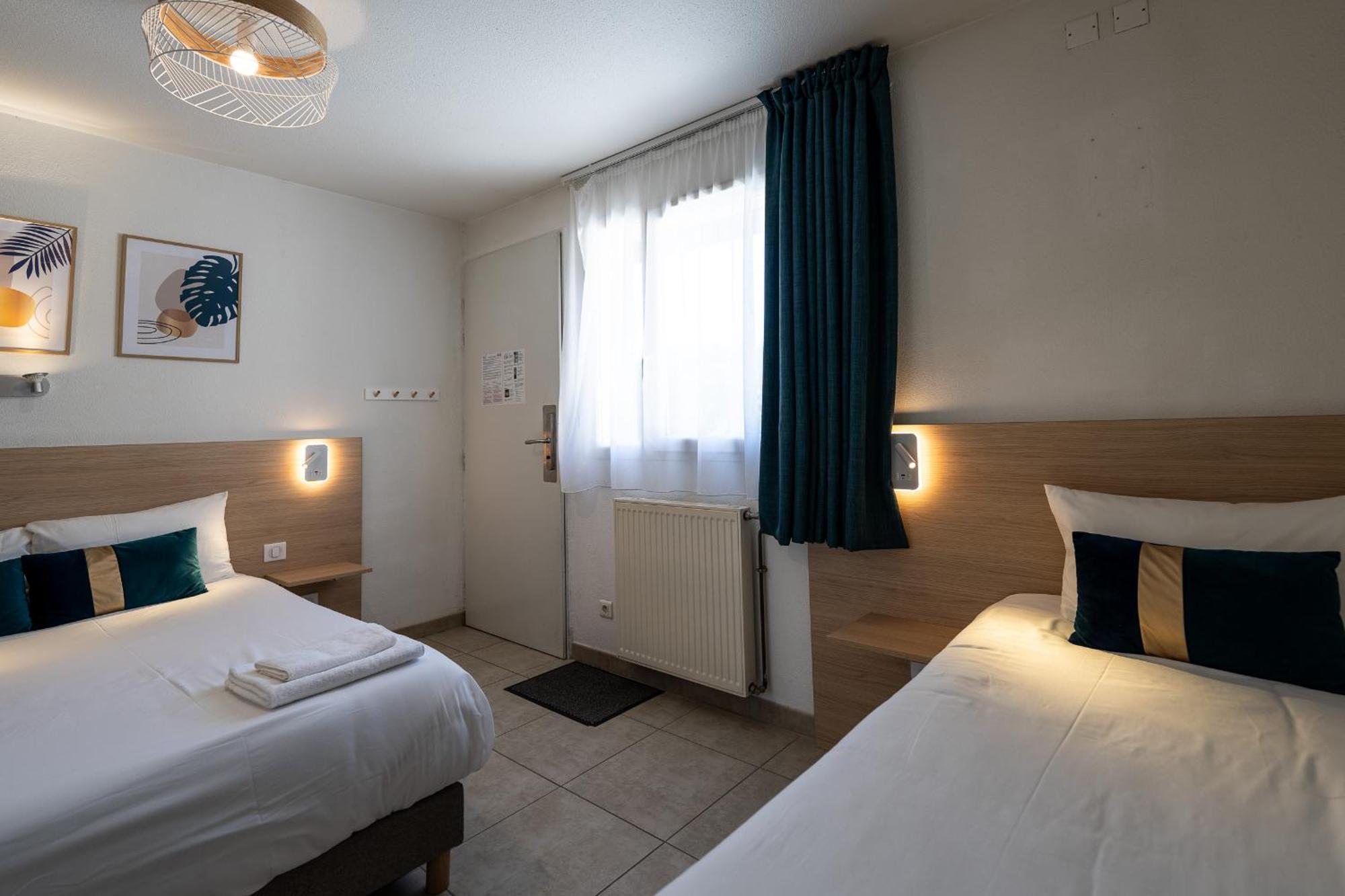 Villa Hotel Gien Bagian luar foto